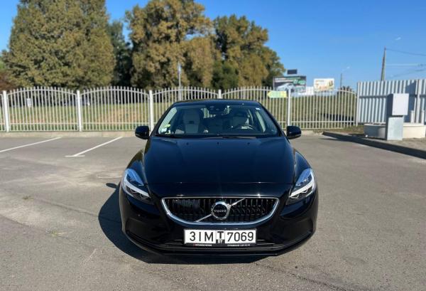 Volvo V40, 2019 год выпуска с двигателем Дизель, 85 757 BYN в г. Гомель