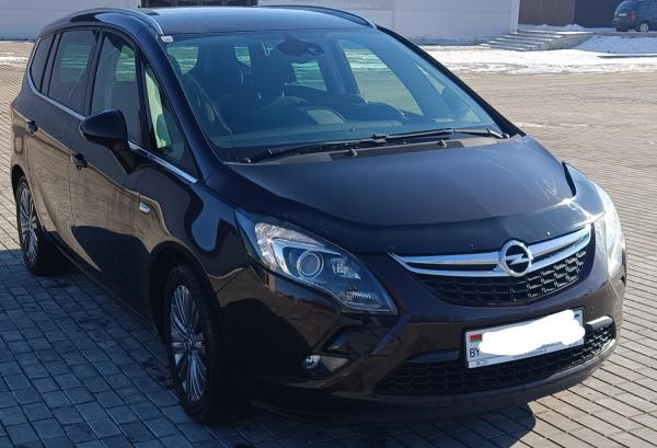 Opel Zafira, 2014 год выпуска с двигателем Дизель, 45 302 BYN в г. Вилейка