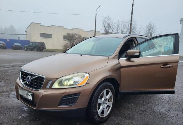 Volvo XC60, 2011 год выпуска с двигателем Дизель, 51 105 BYN в г. Минск