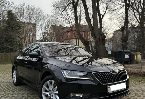 Skoda Superb, 2019 год выпуска с двигателем Бензин, 104 613 BYN в г. Минск