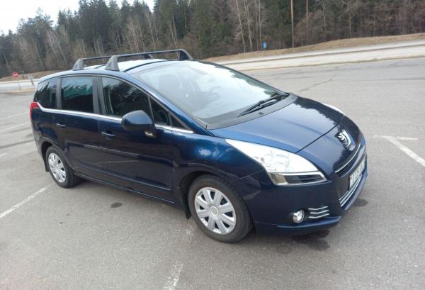 Peugeot 5008, 2010 год выпуска с двигателем Дизель, 33 920 BYN в г. Логойск