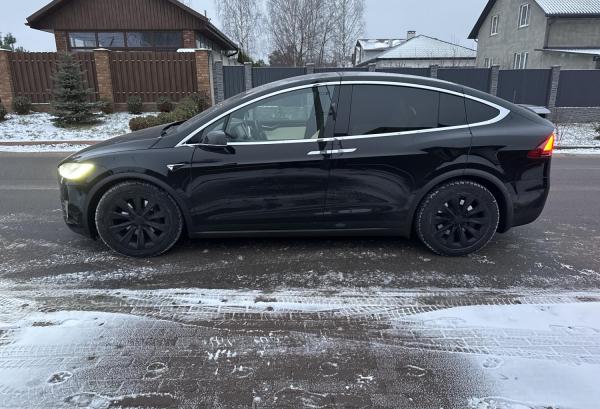 Tesla Model X, 2017 год выпуска с двигателем Электро, 76 082 BYN в г. Минск