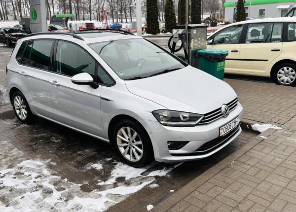 Volkswagen Golf Sportsvan, 2015 год выпуска с двигателем Дизель, 44 160 BYN в г. Минск