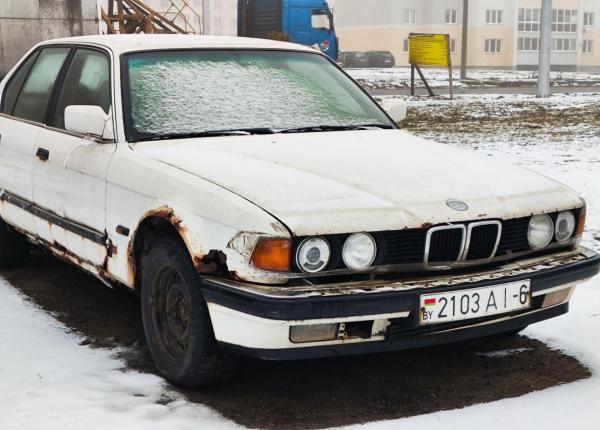 BMW 7 серия, 1989 год выпуска с двигателем Газ/бензин, 2 700 BYN в г. Могилёв