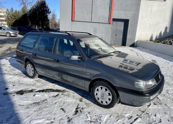 Volkswagen Passat, 1995 год выпуска с двигателем Бензин, 12 084 BYN в г. Барановичи