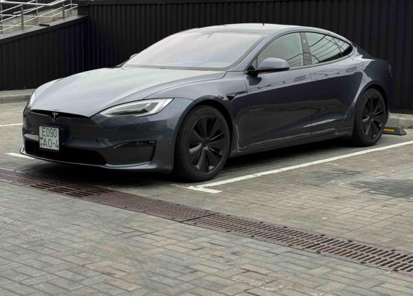 Tesla Model S, 2021 год выпуска с двигателем Электро, 162 117 BYN в г. Минск