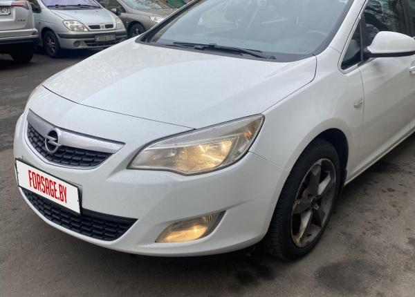 Opel Astra, 2011 год выпуска с двигателем Бензин, 26 846 BYN в г. Минск