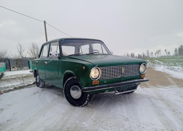 LADA (ВАЗ) 2101, 1975 год выпуска с двигателем Бензин, 2 850 BYN в г. Островец