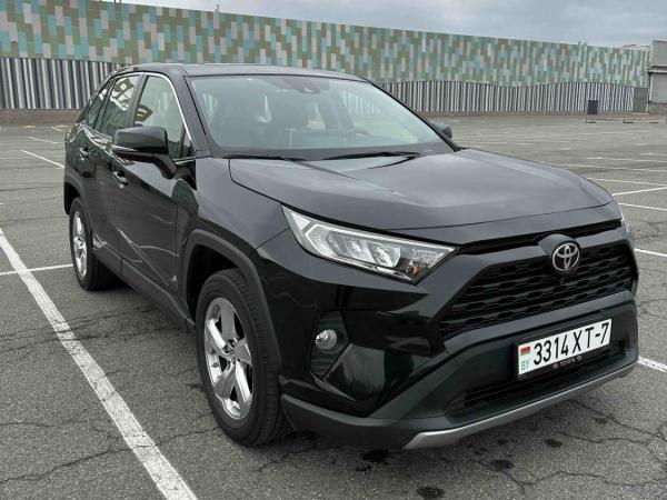 Toyota RAV4, 2020 год выпуска с двигателем Бензин, 106 788 BYN в г. Минск