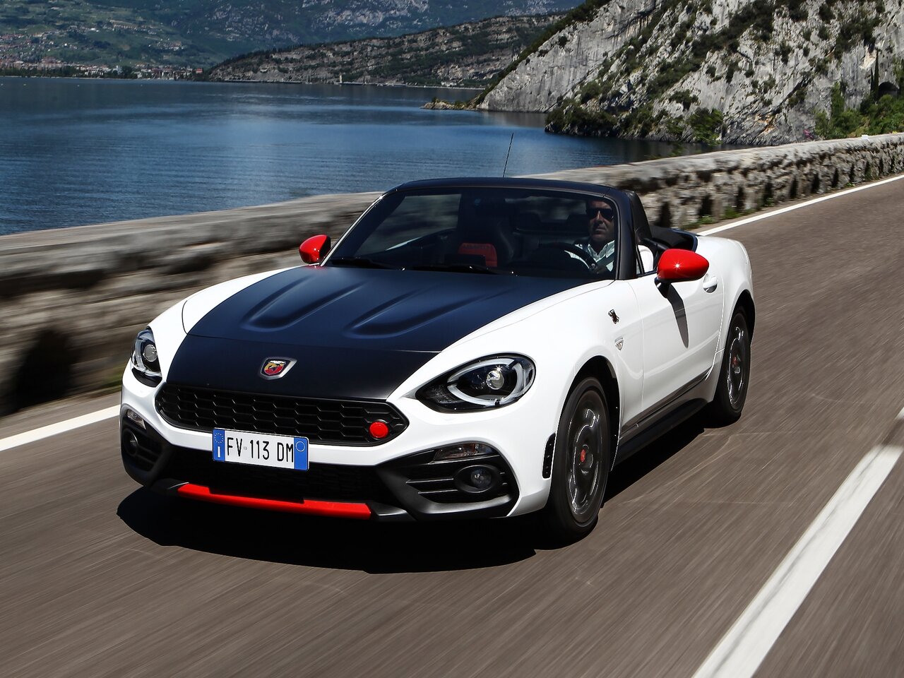 Фото Abarth 124 Spider I