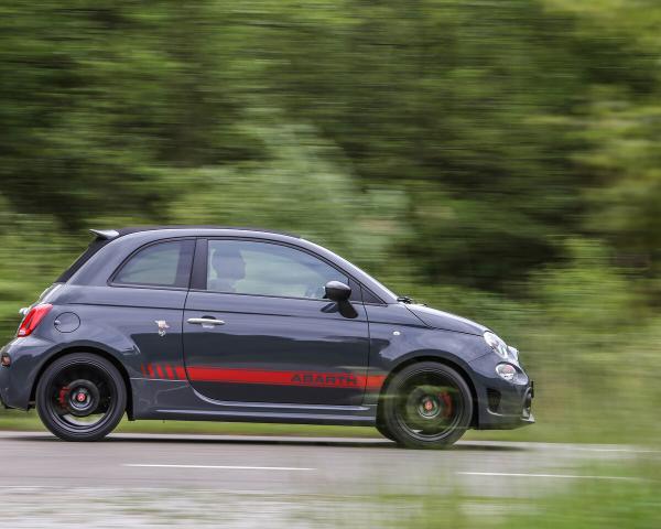 Фото Abarth 500 I Рестайлинг Кабриолет