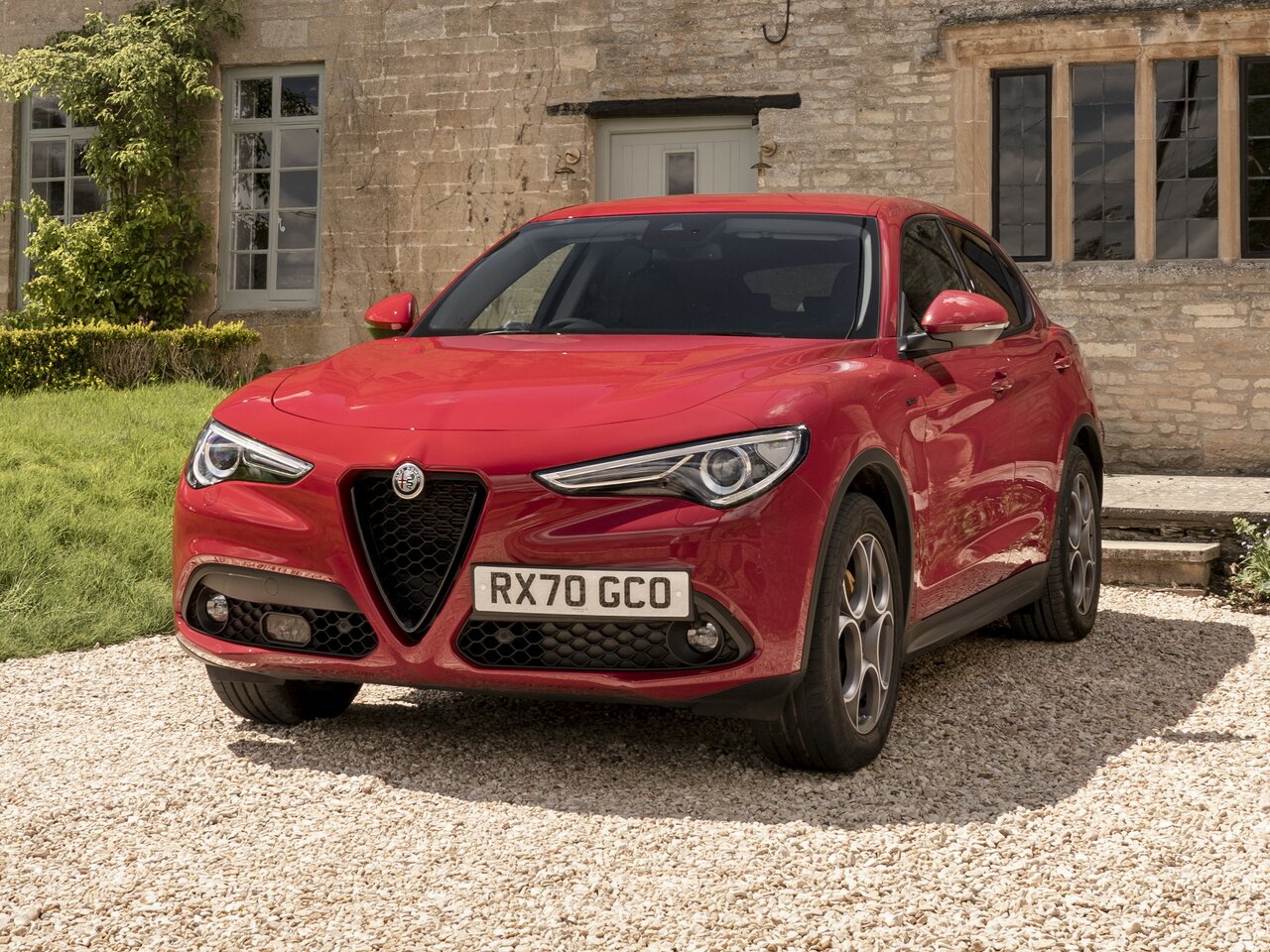 Фото Alfa Romeo Stelvio I Рестайлинг