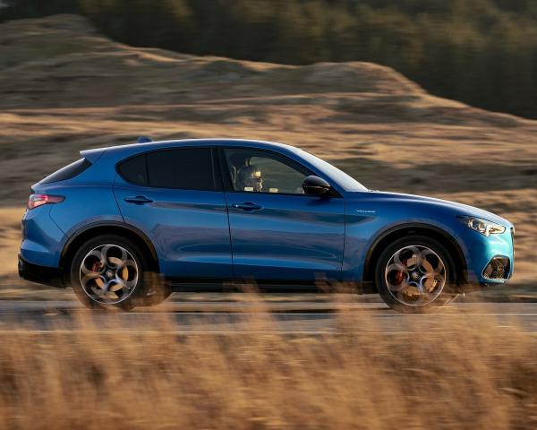 Фото Alfa Romeo Stelvio I Рестайлинг 2 Внедорожник 5 дв.