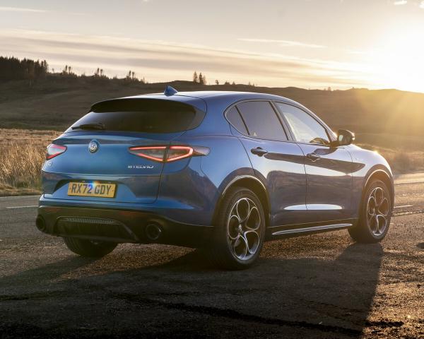 Фото Alfa Romeo Stelvio I Рестайлинг 2 Внедорожник 5 дв.