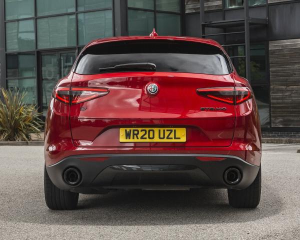 Фото Alfa Romeo Stelvio I Рестайлинг Внедорожник 5 дв.