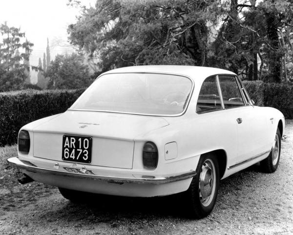 Фото Alfa Romeo 2600 I Купе Sprint