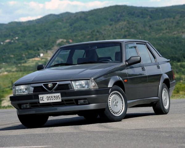 Фото Alfa Romeo 75 I Рестайлинг Седан