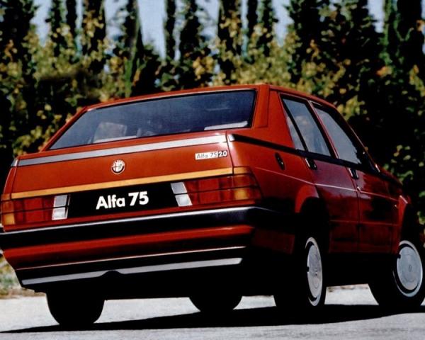 Фото Alfa Romeo 75 I Седан