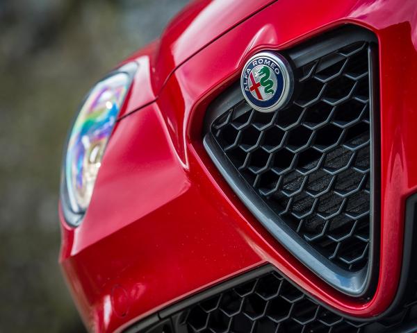 Фото Alfa Romeo MiTo I Рестайлинг 2 Хэтчбек 3 дв.