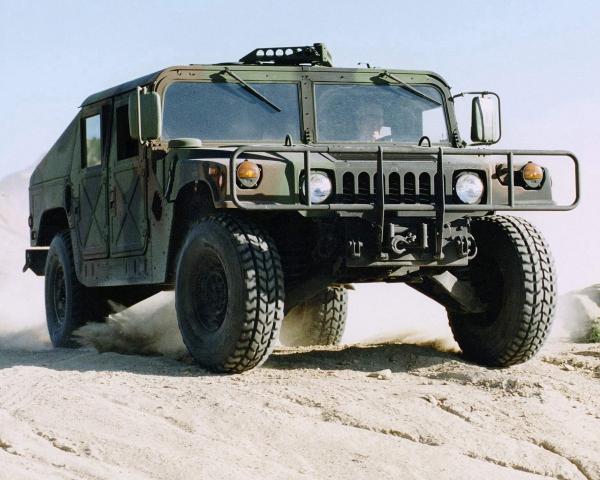 Фото AM General HMMWV (Humvee) I Внедорожник 5 дв.