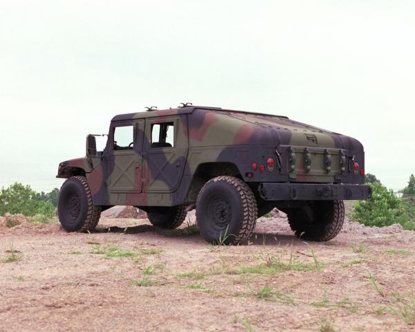 Фото AM General HMMWV (Humvee) I Внедорожник 5 дв.