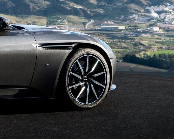 Фото Aston Martin DB11 I Купе