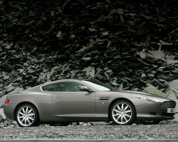 Фото Aston Martin DB9 I Купе