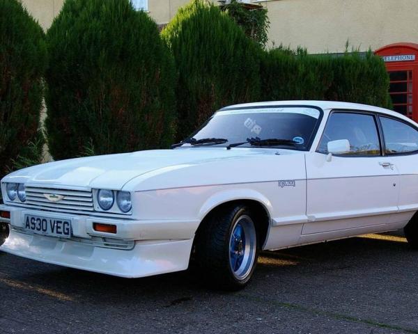 Фото Aston Martin Tickford Capri I Купе