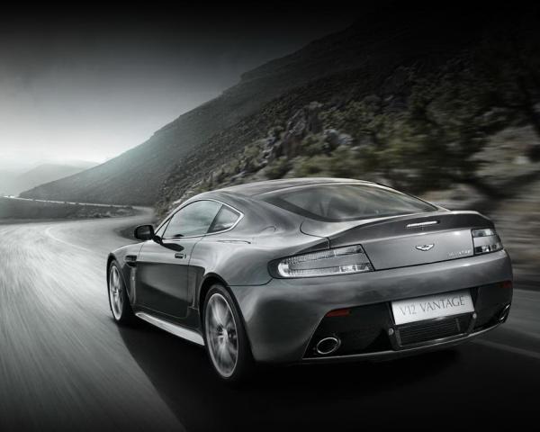 Фото Aston Martin V12 Vantage I Купе