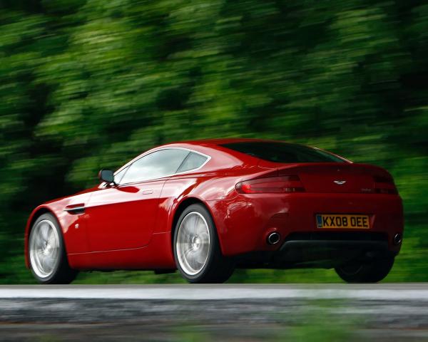 Фото Aston Martin V8 Vantage III Рестайлинг Купе