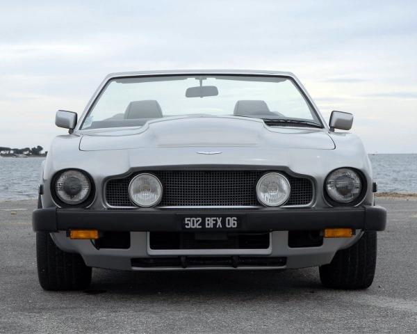 Фото Aston Martin V8 Vantage I Кабриолет