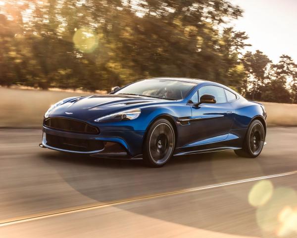 Фото Aston Martin Vanquish II Купе S