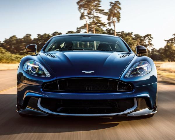 Фото Aston Martin Vanquish II Купе S