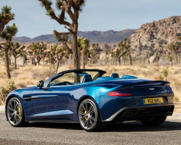 Фото Aston Martin Vanquish II Родстер Volante