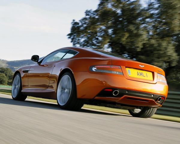 Фото Aston Martin Virage II Купе