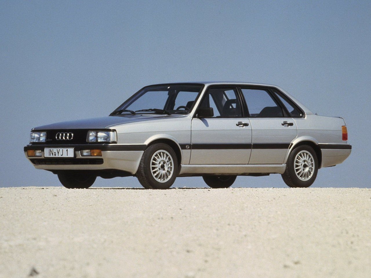 Фото Audi 90 I (B2)