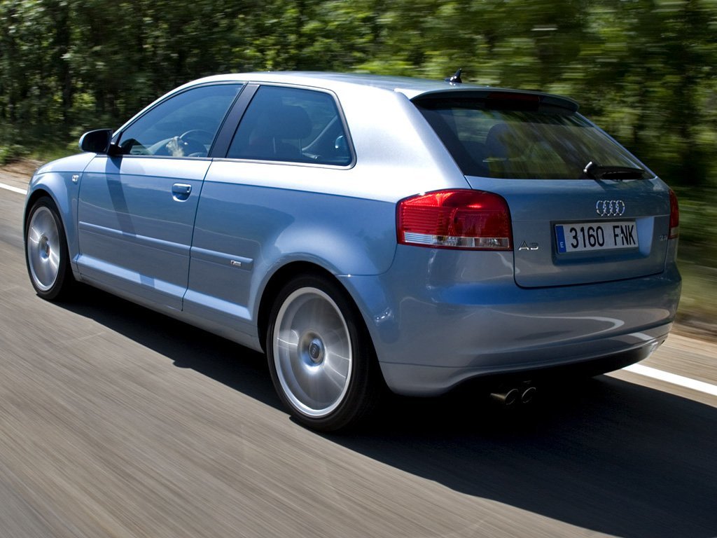 Фото Audi A3 II (8P) Рестайлинг 1