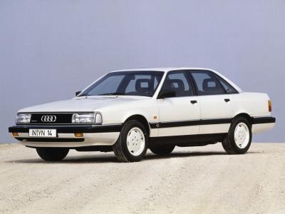 Фото Audi 200 II (C3) Рестайлинг Седан