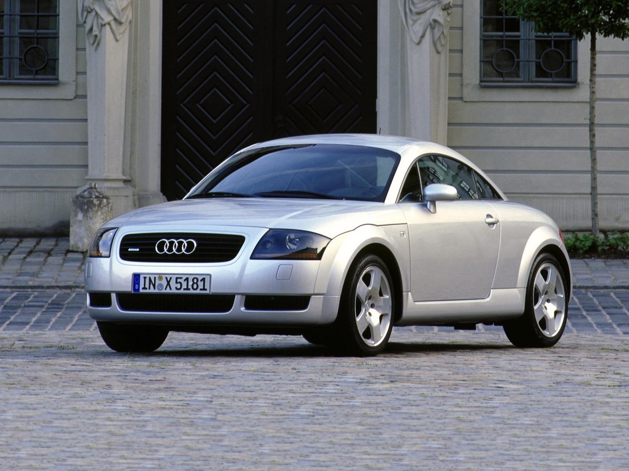 Фото Audi TT I (8N)