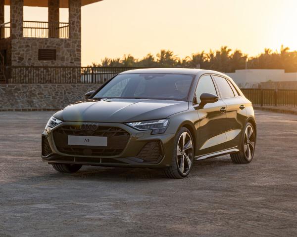 Фото Audi A3 IV (8Y) Рестайлинг Хэтчбек 5 дв. Sportback