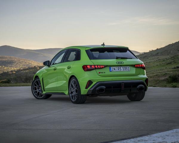 Фото Audi RS 3 III (8Y) Рестайлинг Хэтчбек 5 дв. Sportback