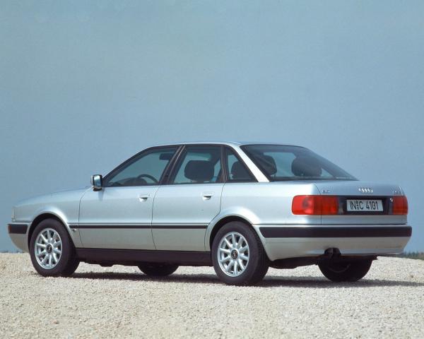 Фото Audi 80 V (B4) Седан