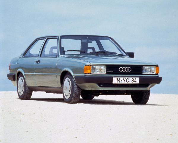 Фото Audi 80 III (B2) Седан 2 дв.