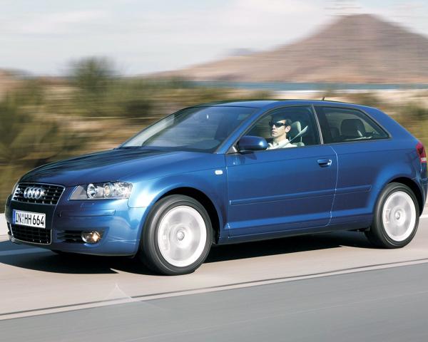 Фото Audi A3 II (8P) Хэтчбек 3 дв.