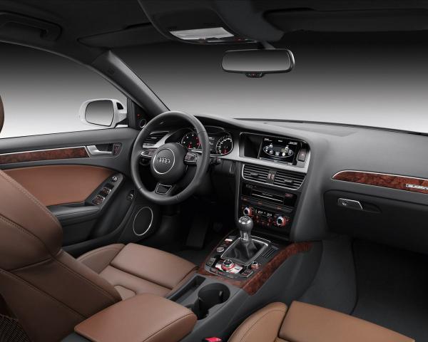 Фото Audi A4 IV (B8) Рестайлинг Универсал 5 дв.