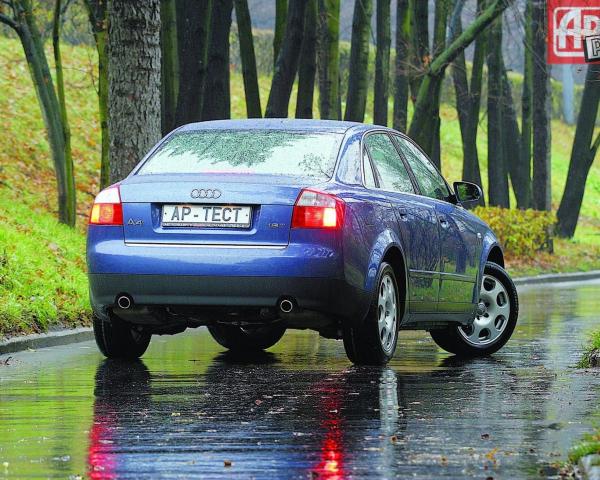 Фото Audi A4 II (B6) Седан