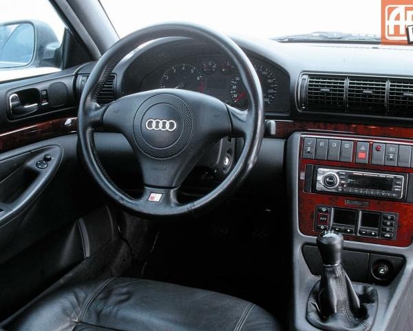 Фото Audi A4 I (B5) Седан