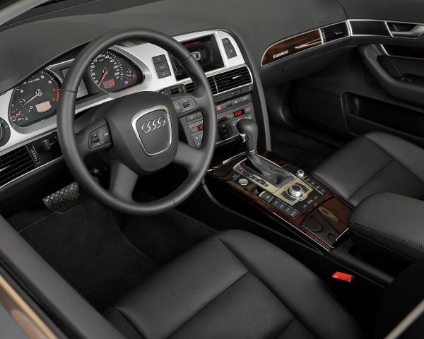 Фото Audi A6 III (C6) Рестайлинг Универсал 5 дв.