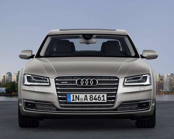 Фото Audi A8 III (D4) Рестайлинг Седан Long