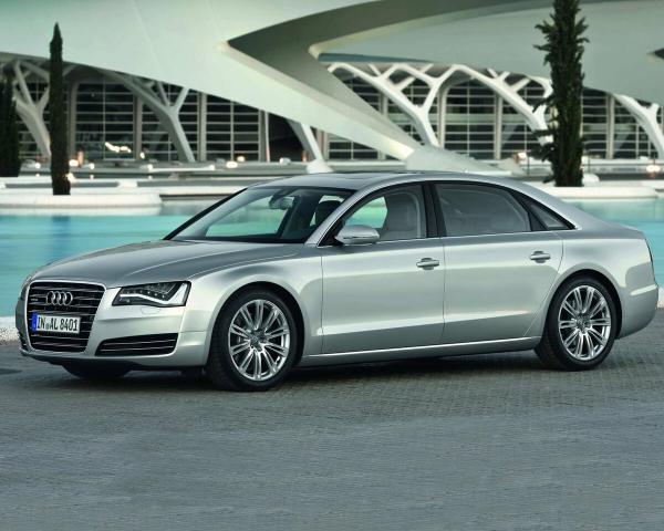 Фото Audi A8 III (D4) Седан Long